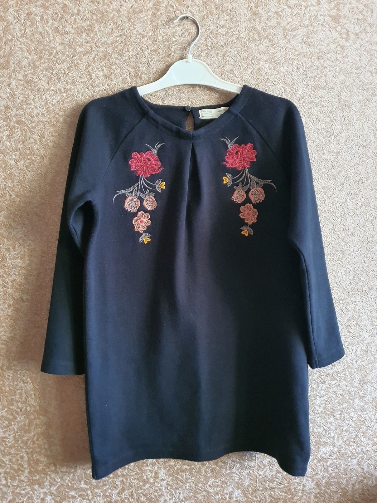 Бавовняна сукня ZARA  з вишивкою для дівчинки