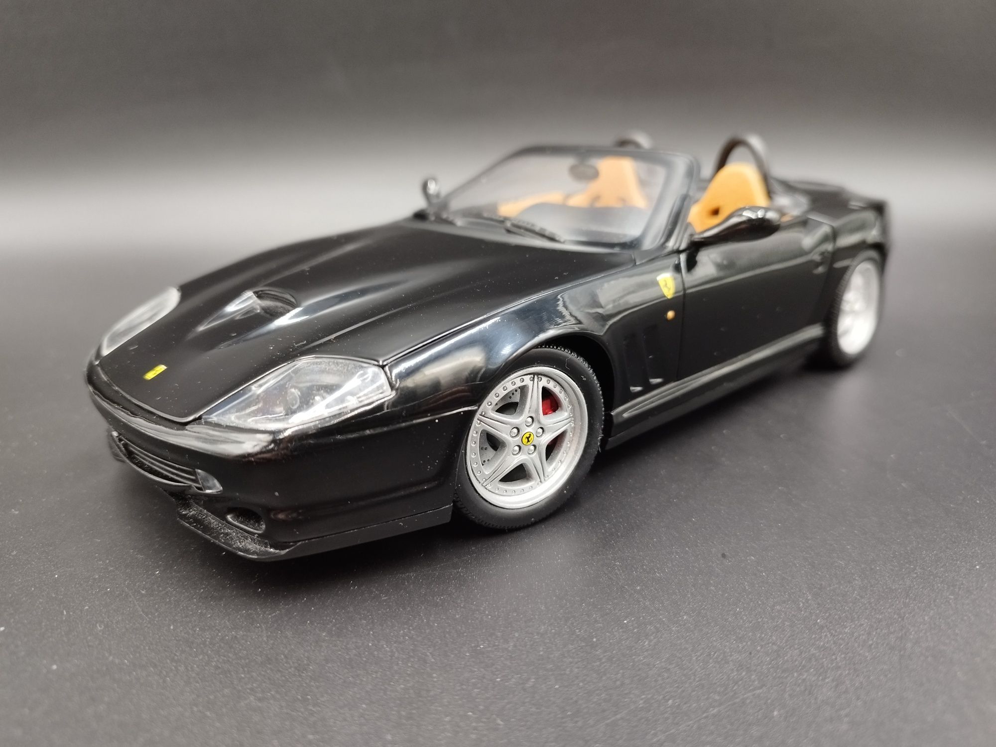 1;18 HotWheels Ferrari 550 Barchetta Pininfarina model