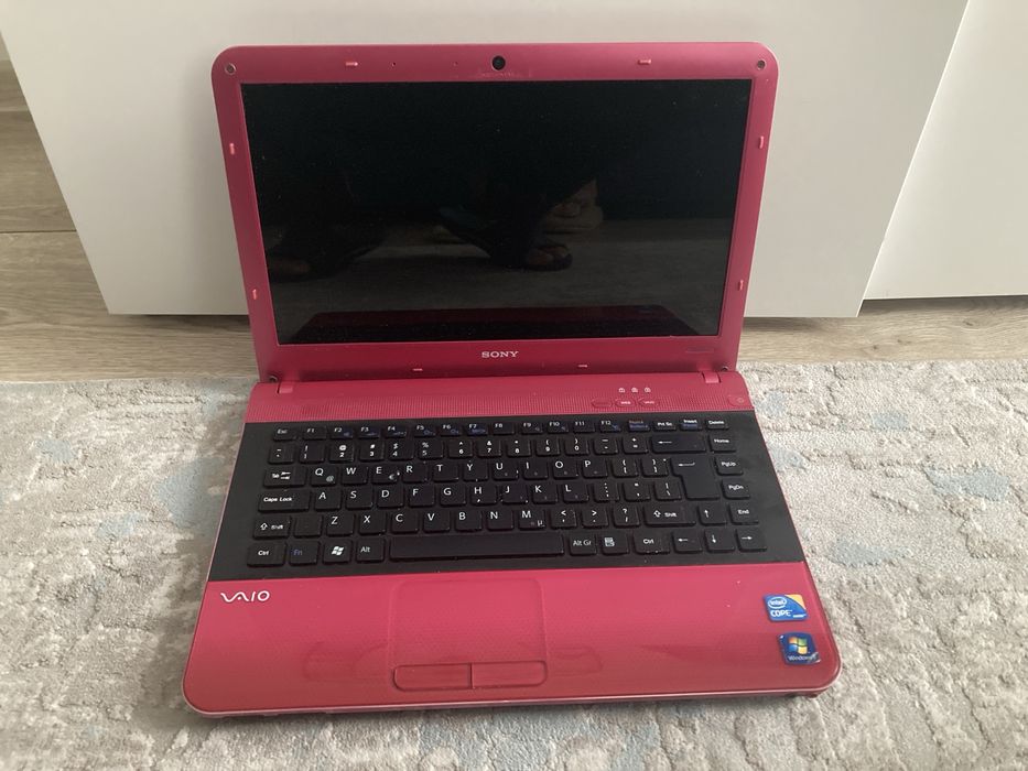Laptop Sony Vaio pcg 61211m- i3 8GB ram 250GB