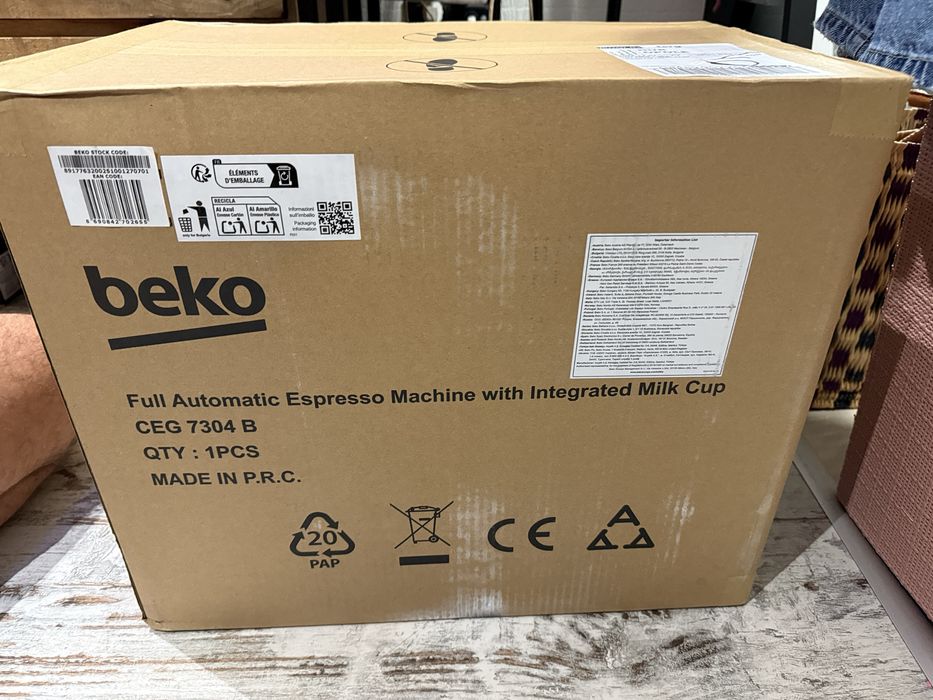 Nowy Ekspres do kawy Beko CaffeExperto CEG7304B