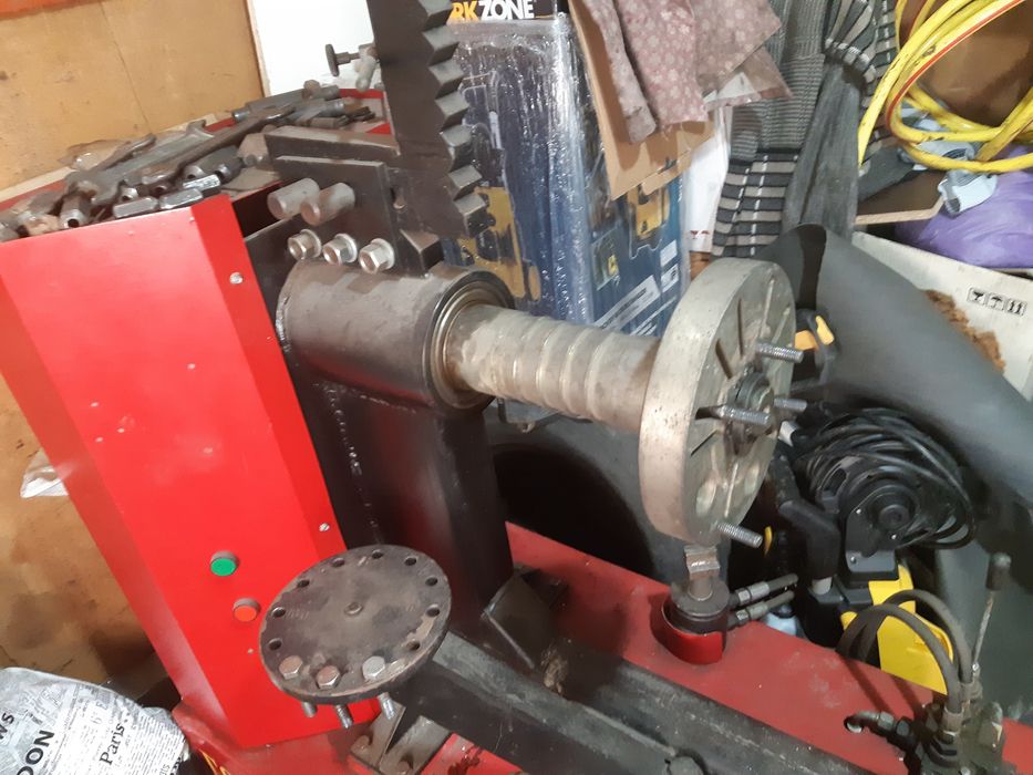 Продам оборудование для шиномонтажа, все в рабочем состоянии