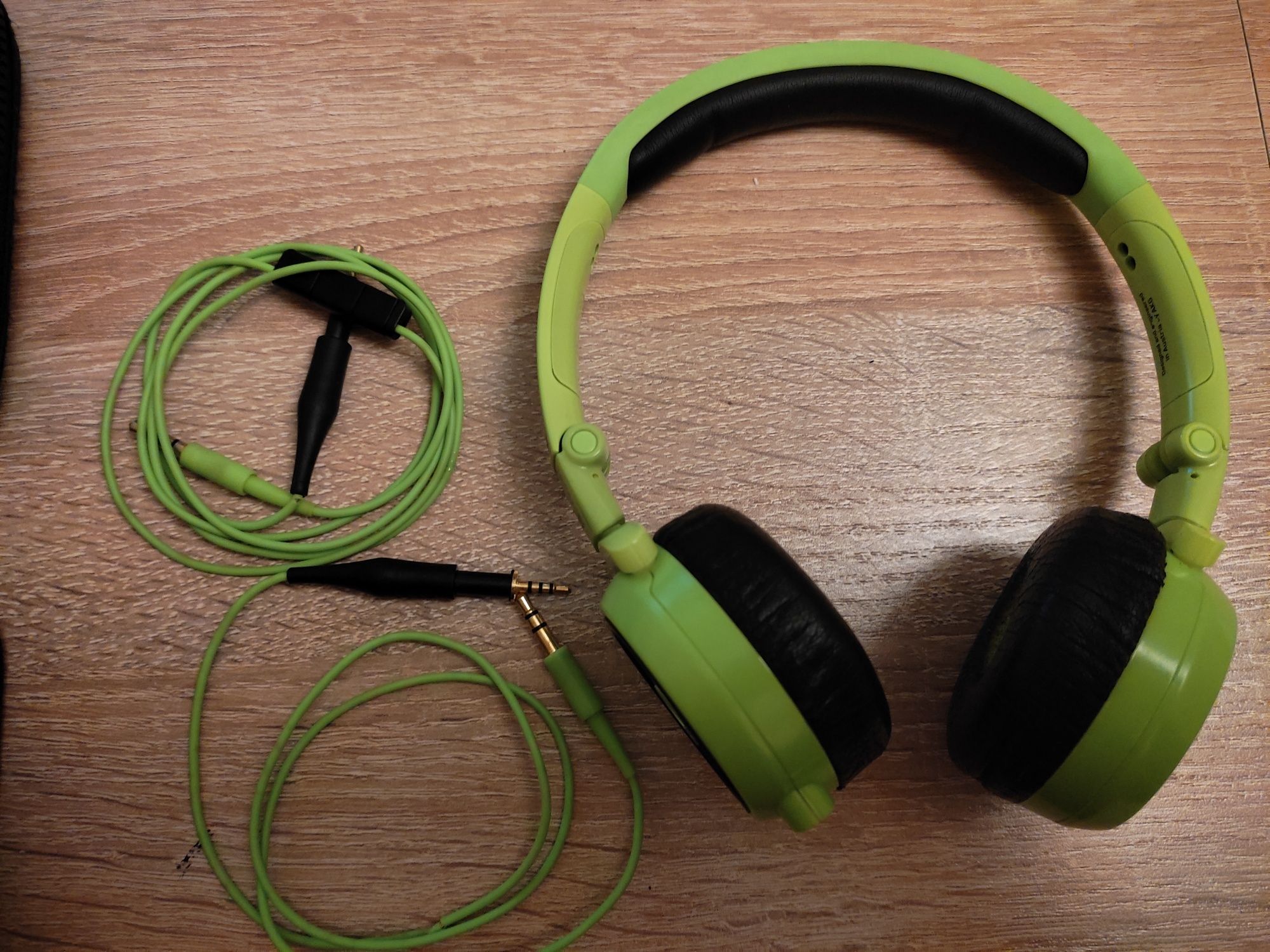 Słuchawki Akg q460. Nowe pady.