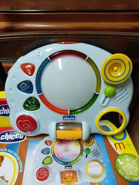 Dois brinquedos Chicco