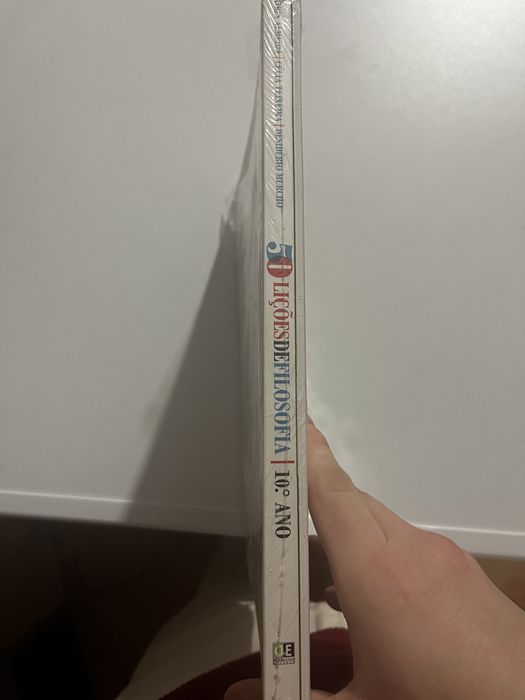 Livro Filosofia 10ano “50 lições de filosofia”