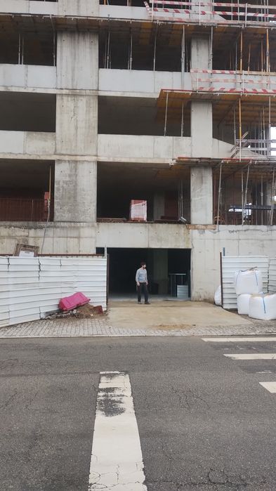 Faço serviço Jardinagem e Trolha