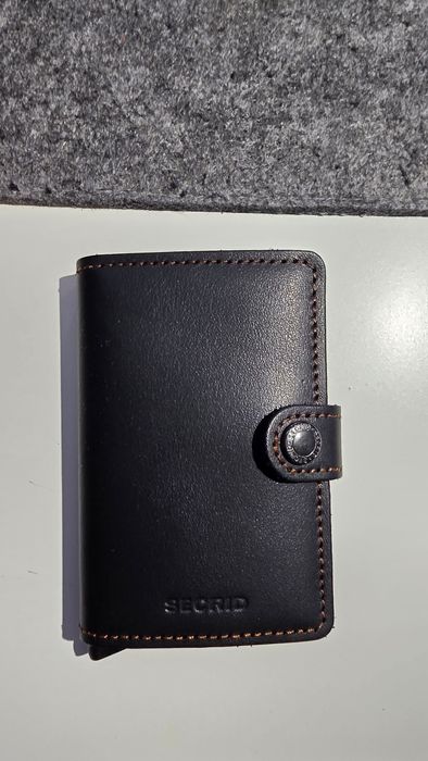 Portfel Secrid RFID brązowy