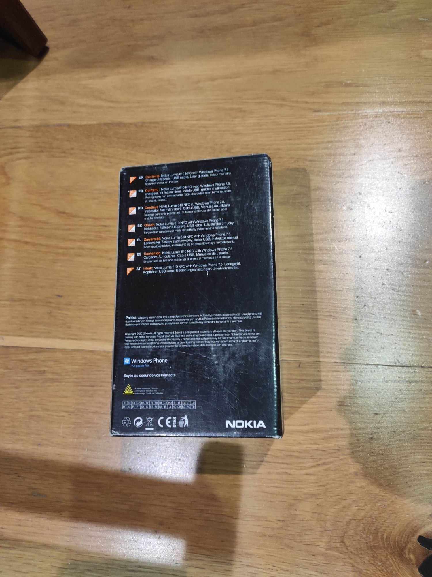 Pudełko po telefonie Nokia Lumia 610 NFC