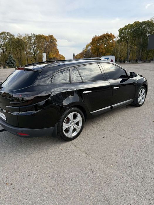 Продам авто в идеальном состоянии Рено Меган 3