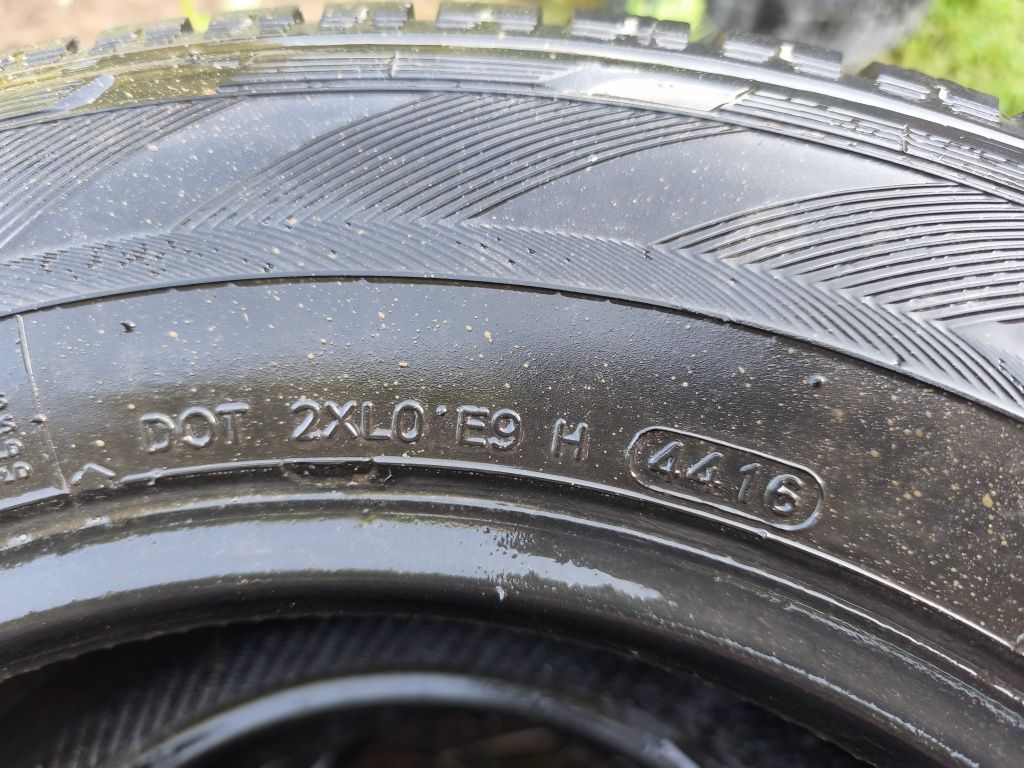 Hankook winter rw06 215/70 r15 C