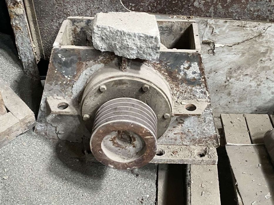 Промислові віброблоки для столів