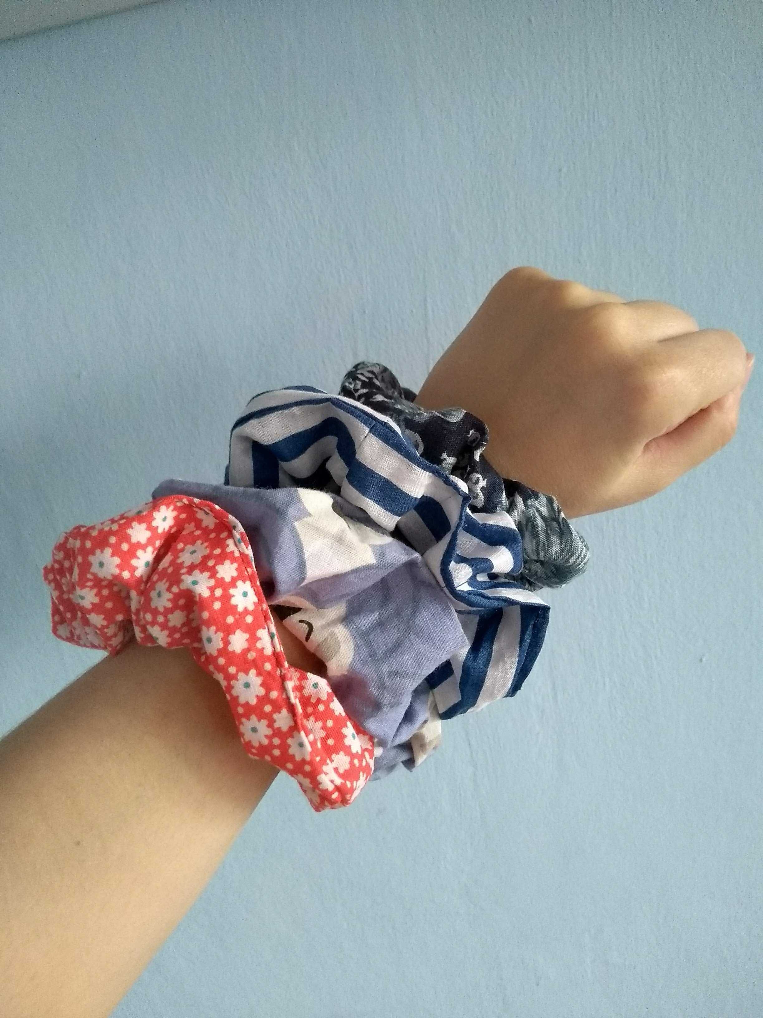 Zestaw scrunchie 4 szt piąta gratis! Różne wzory, handmade NOWE