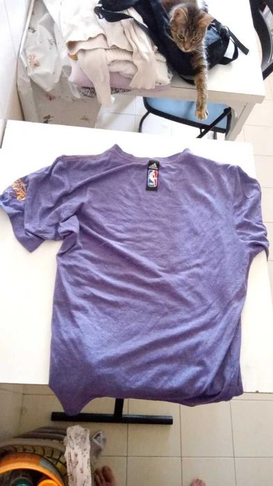 Vendo t-shirt NBA