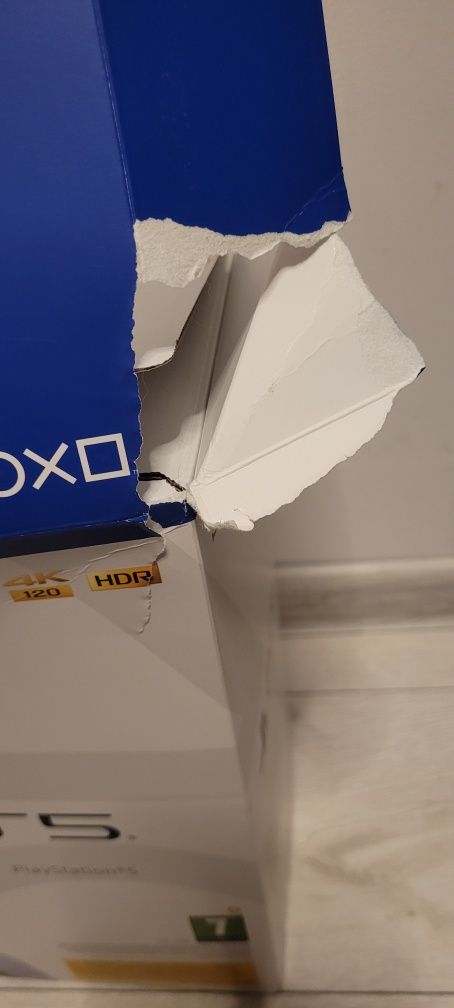 PS5 Slim napęd 2 pady jak nowa! Kupiona  w listopadzie 2024.