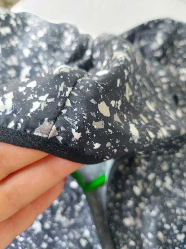 Жіноча спортивна куртка вітрівка nike shield для бігу
