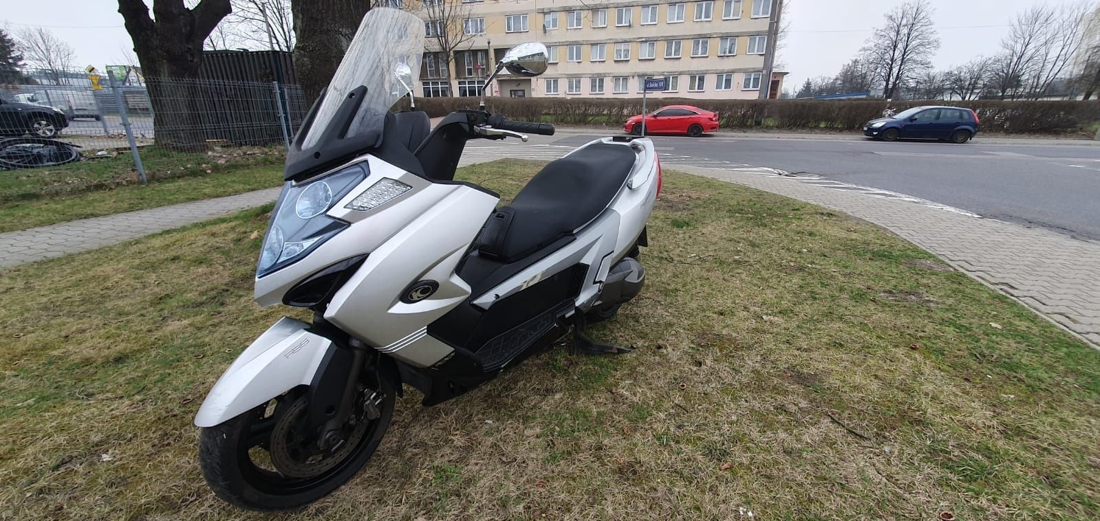 Kymco myroad 700cm skuter