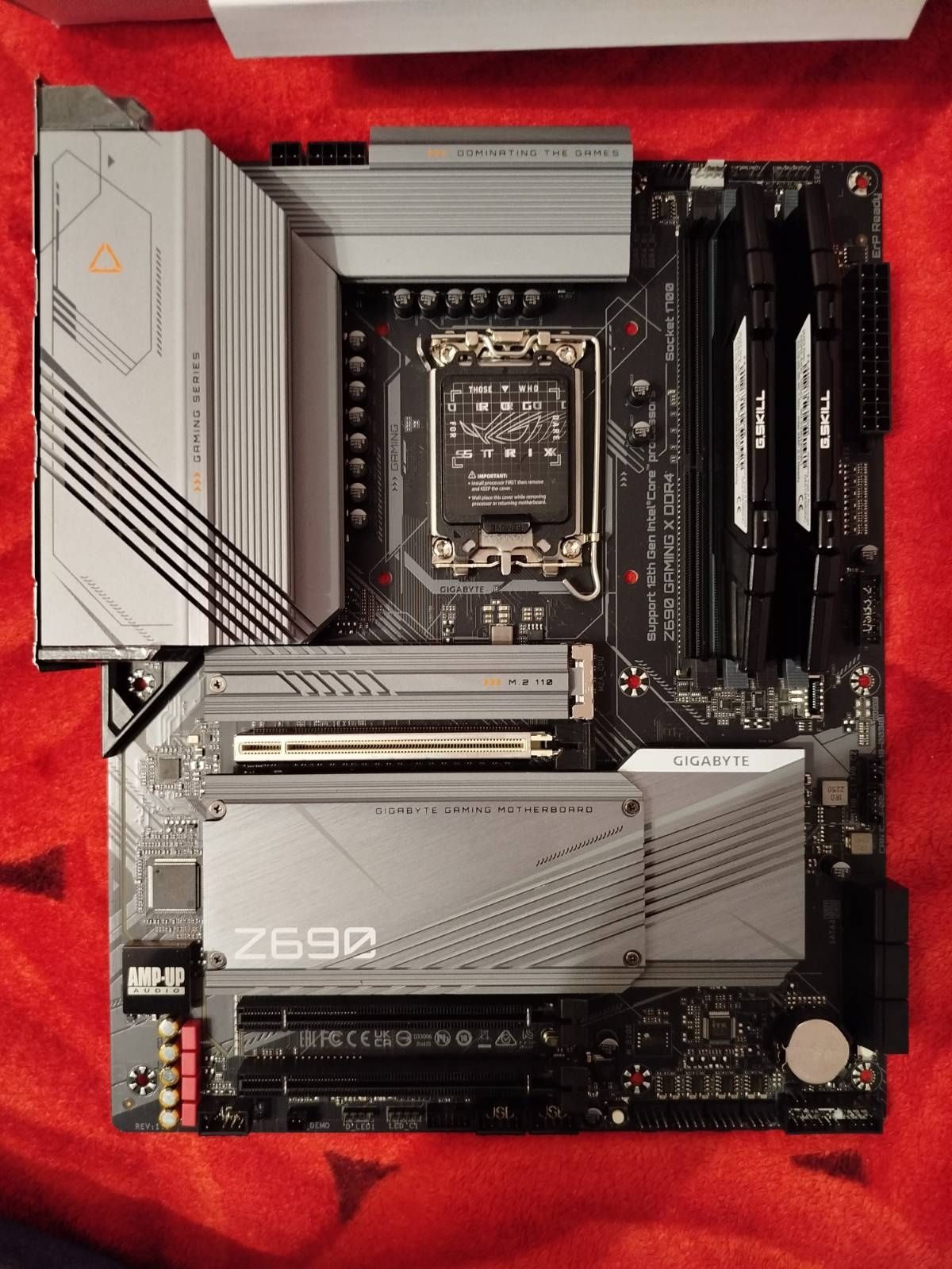Материнская карта ATX Gigabyte Z690 GAMING X DDR4