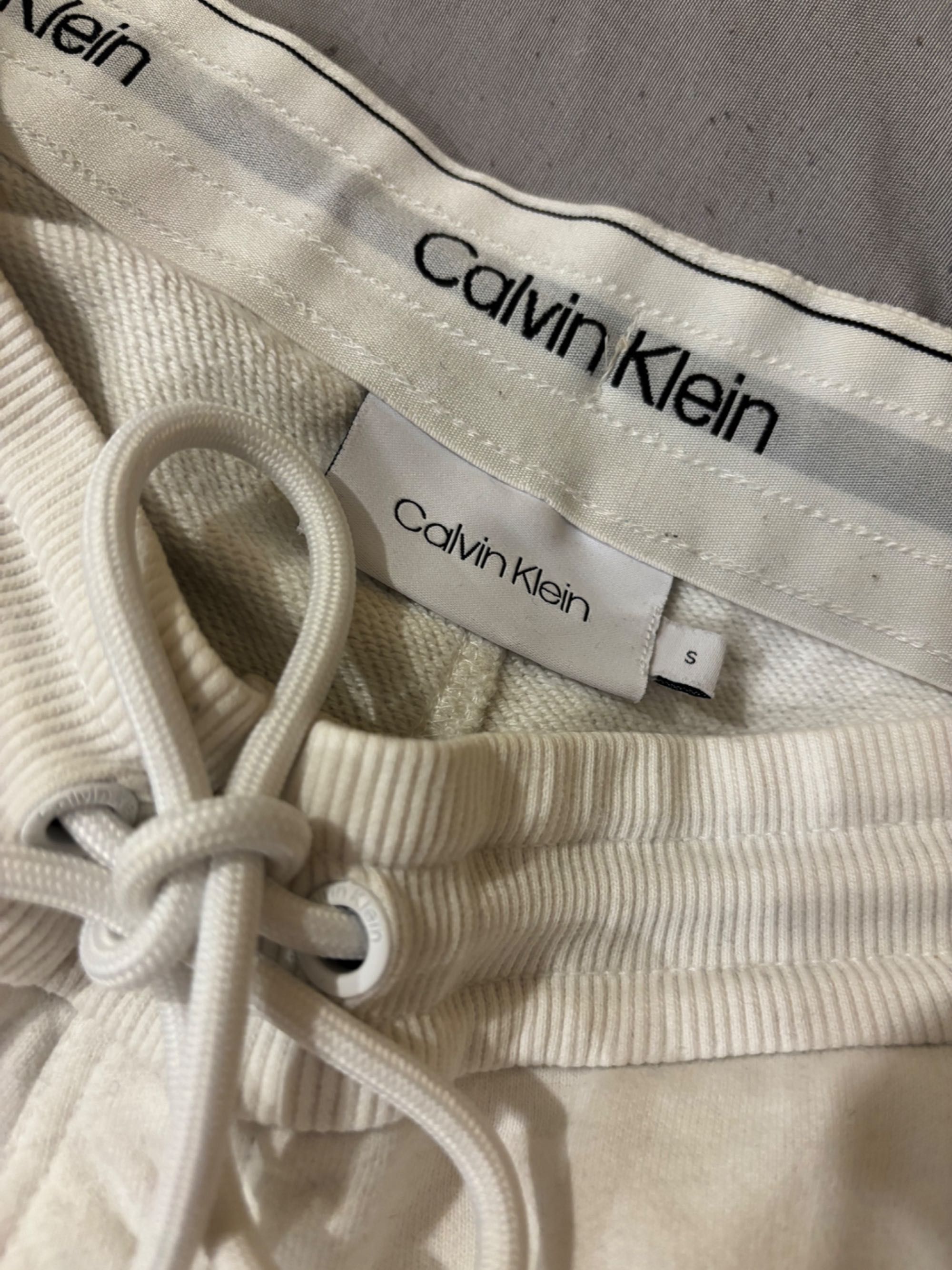 Spodnie dresowe męskie z lampasami Calvin Klein rozmiar S