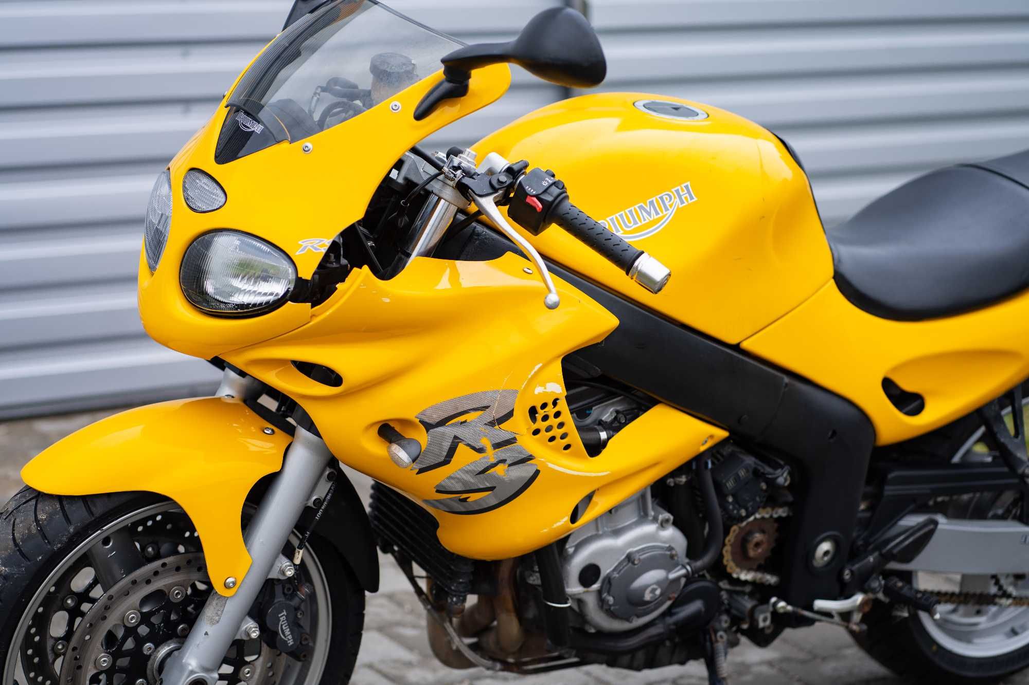 Triumph Sprint RS 955i