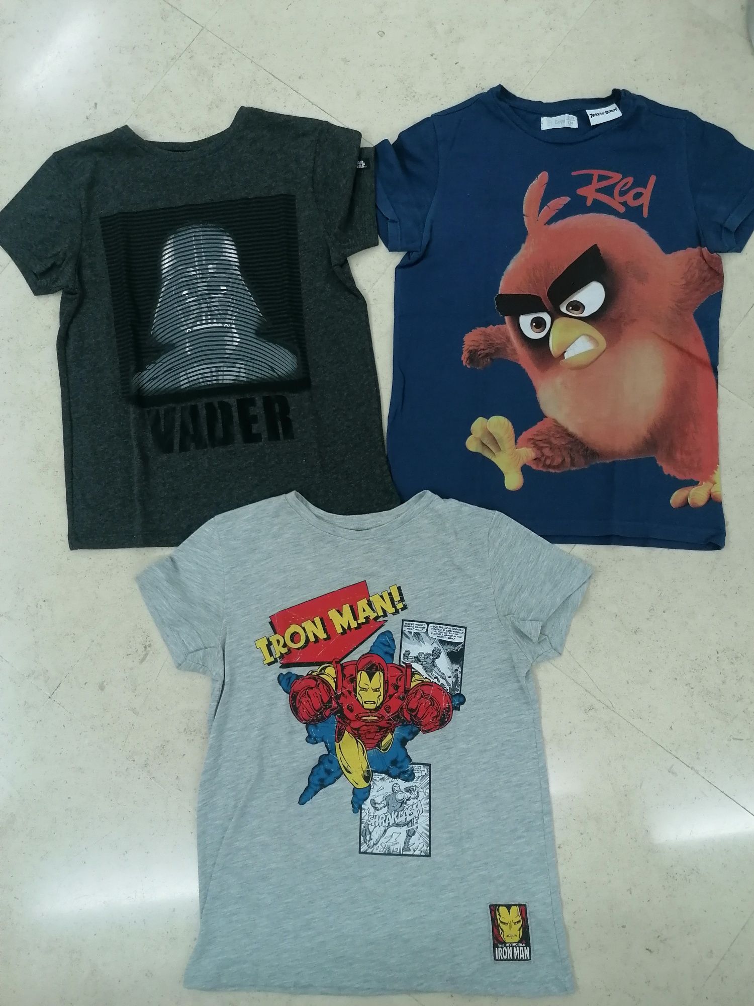 T-shirts Star Wars, Iron Man (Marvel) e Angry Birds 9-10 anos