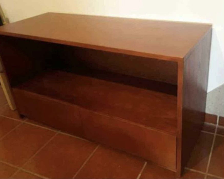 Aparador em carvalho