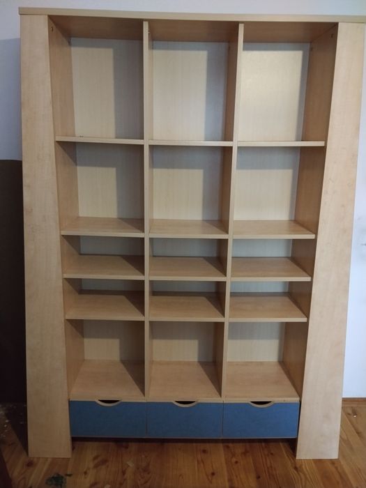 Zestaw szafa, komoda, regał + łóżko