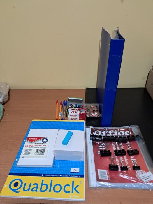 Zestaw art biurowych/szkolnych