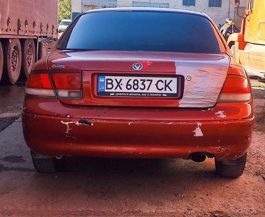 Продам чортольота Mazda 626 GE 1992 року