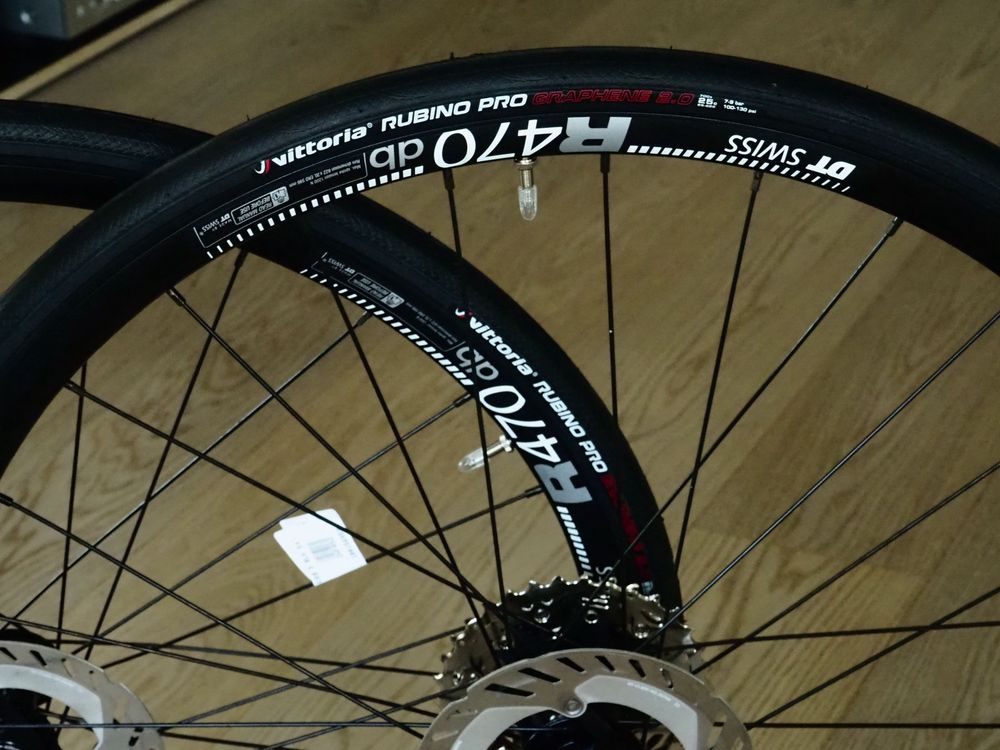 Nowe kola szosowe DtSwiss r470 shimano +opony vittoria rubino pro