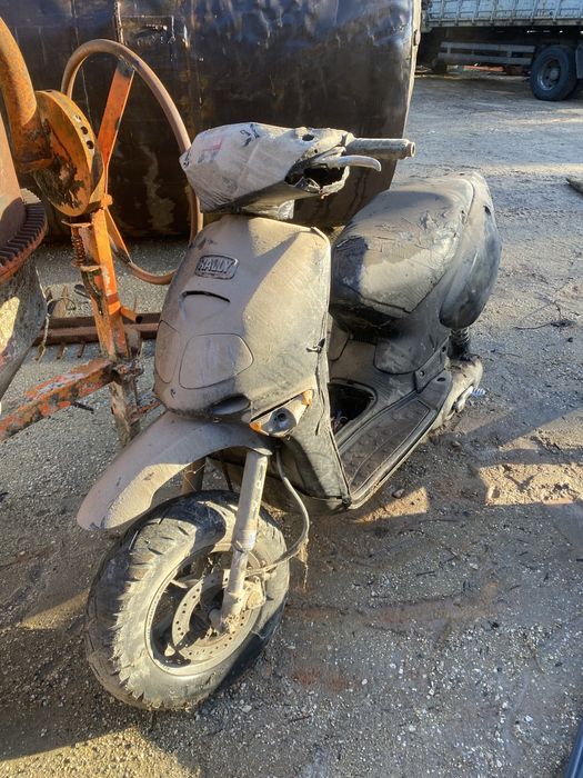 Scooter Aprilia Rally peças