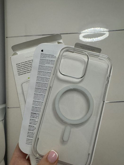 Чехол новий iPhone 15 Pro Max
Clear Case
MagSafe