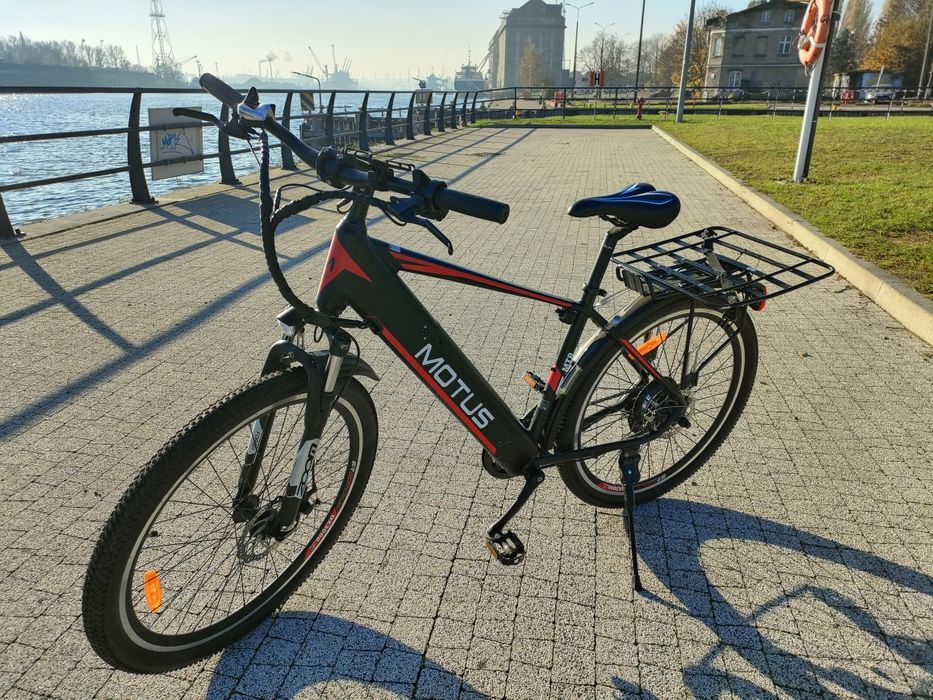 Rower Elektryczny MOTUS 12,5 ah do 60 km. Wspomaganie/Manetka