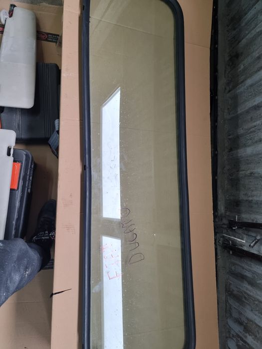 Szyba tylnia ,grodziowa Iveco Daily, Fiat Ducato, Reno Master,
