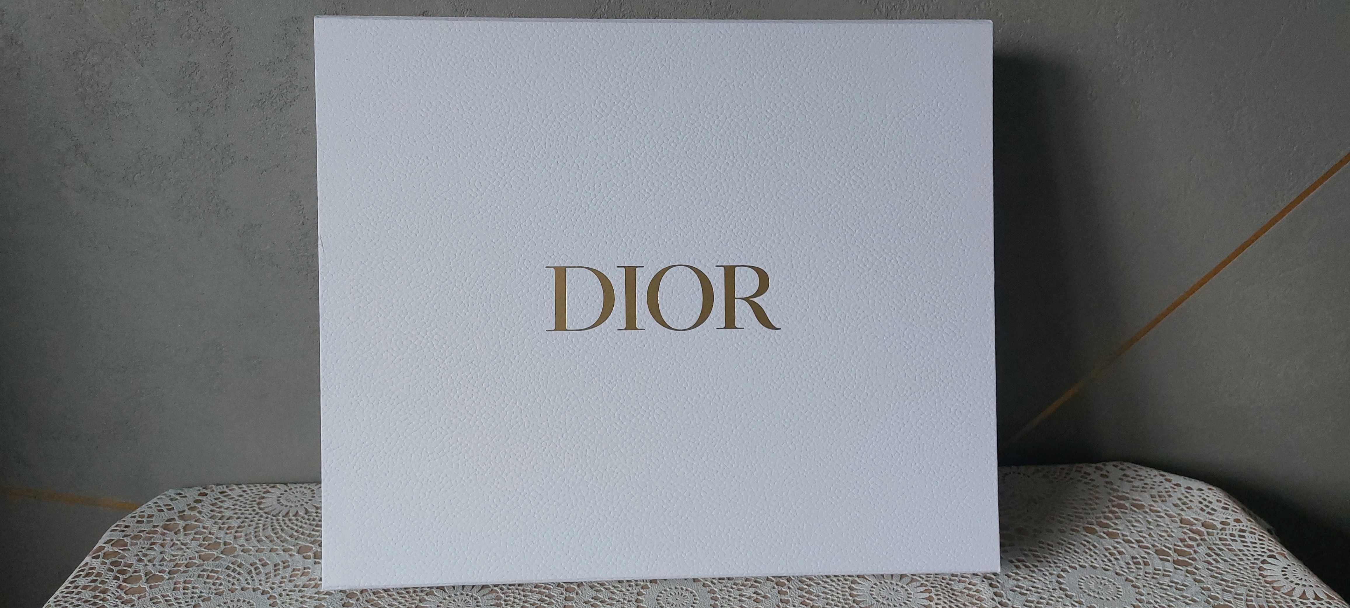 DIOR - 42,5x35x5,5 cm - oryginalne pudełko na prezent