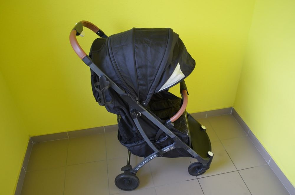 Продам коляску yoya pro plus