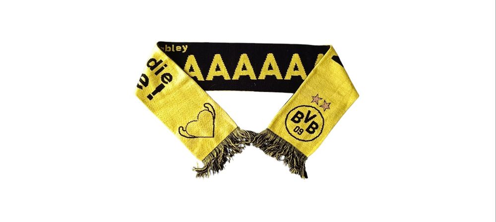 Szalik piłkarski sportowy kolekcjonerski Borussia Dortmund używany