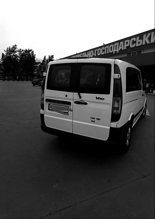 Mercedes- Benz V