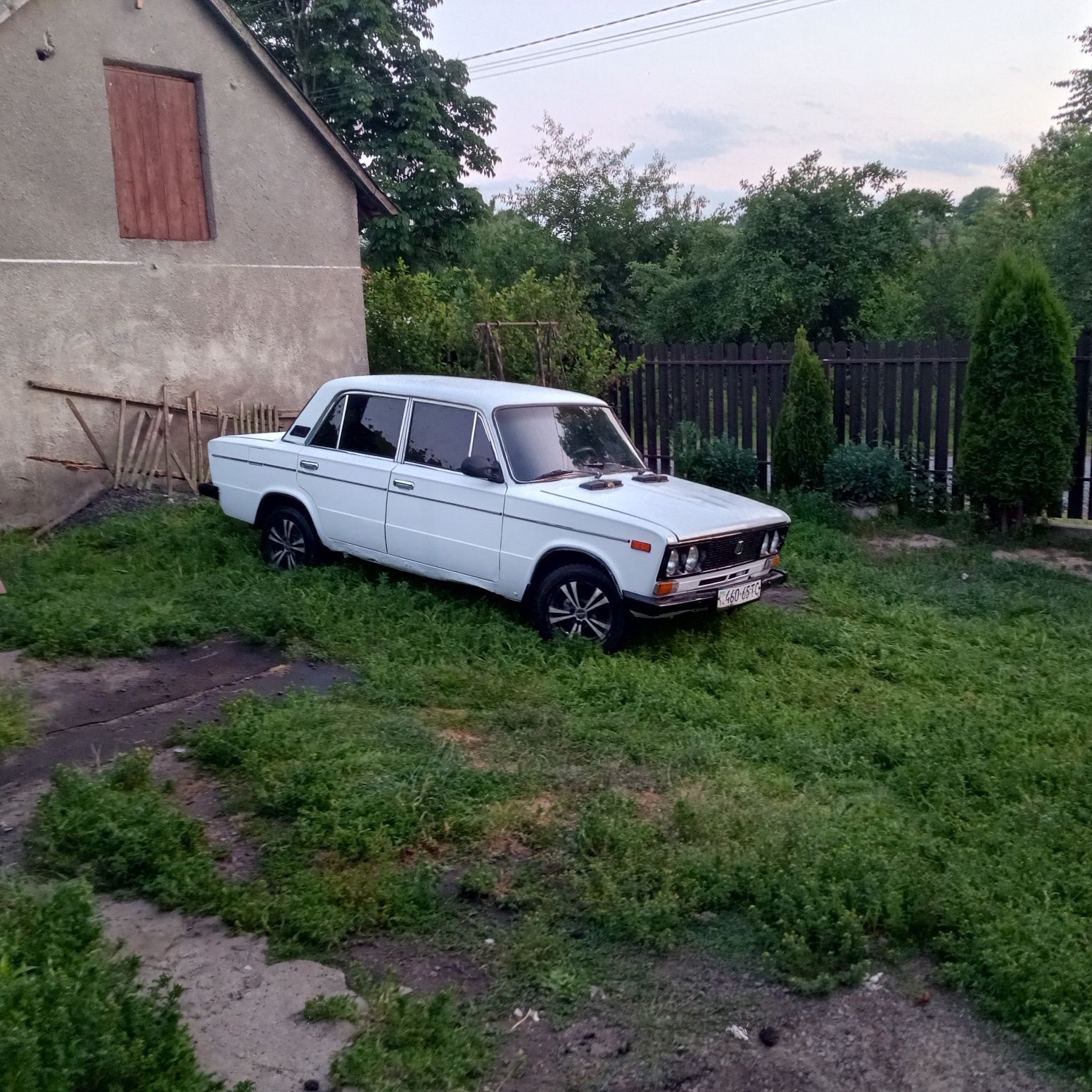 Продам ваз 2106, всі питання по телефону