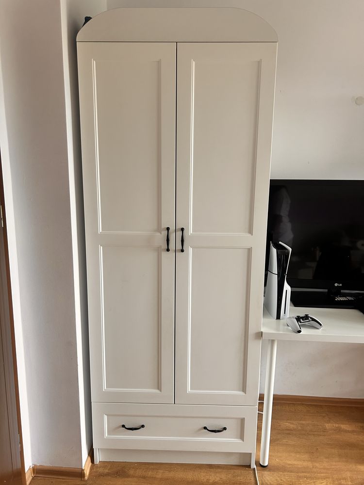 Meble białe solidne szafa biurko z nadatawką komoda