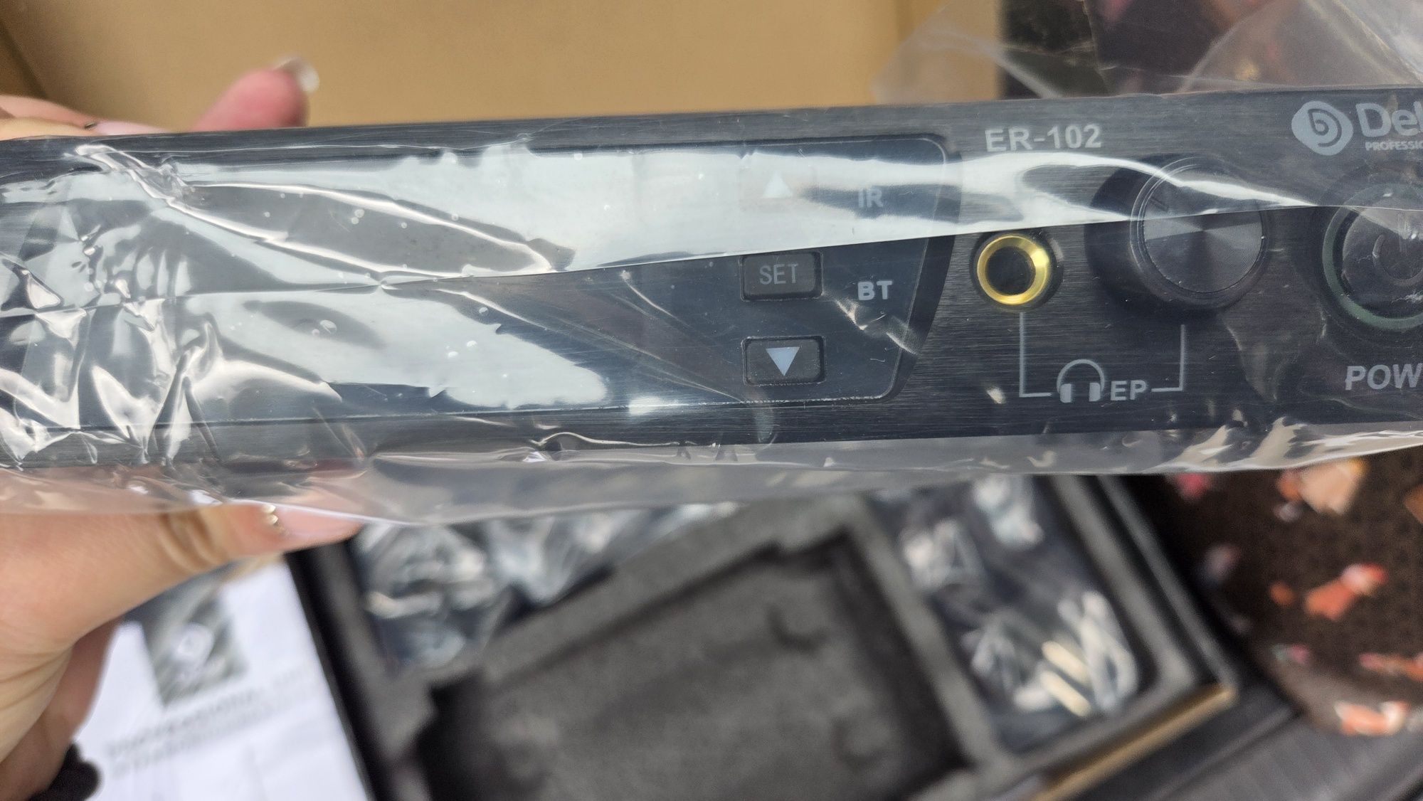 Debra Audio PRO ER-102UHF bezprzewodowy system monitorowania dousznego