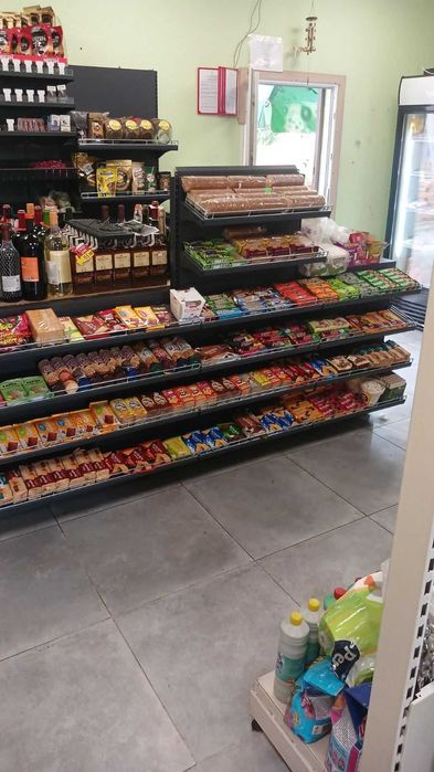 Стелажі торгові, кавомодуль, каса, холодильне та морозильне обладнання