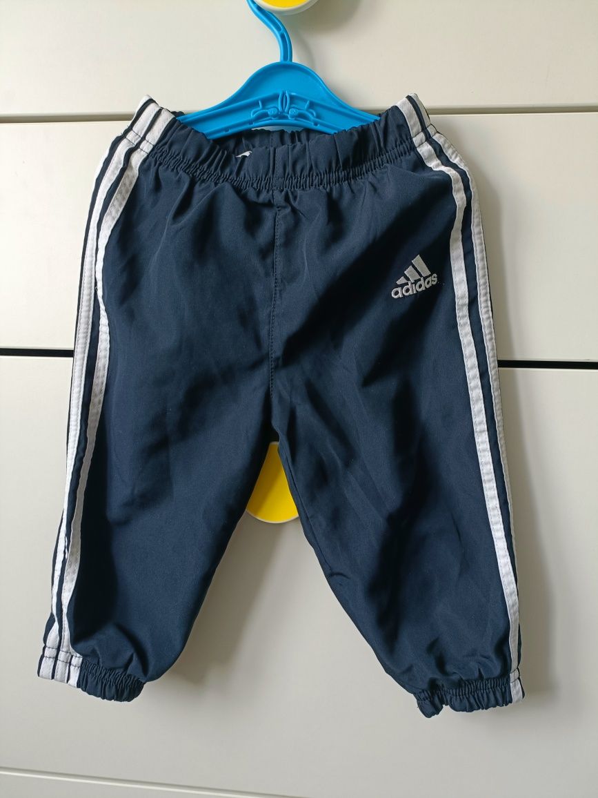 Spodnie dresowe Adidas granatowe r.9-12 m-cy ściągacz r.74-80