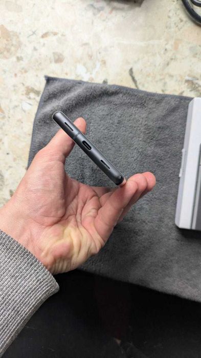 Google Pixel 7a 8/128Gb nano-SIM, eSIM, Neverlock смартфон