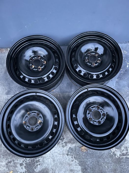 Диски металеві 5/108 r17 в чудовому стані