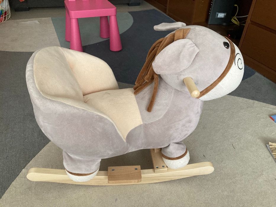 Cavalo de balanco de burro