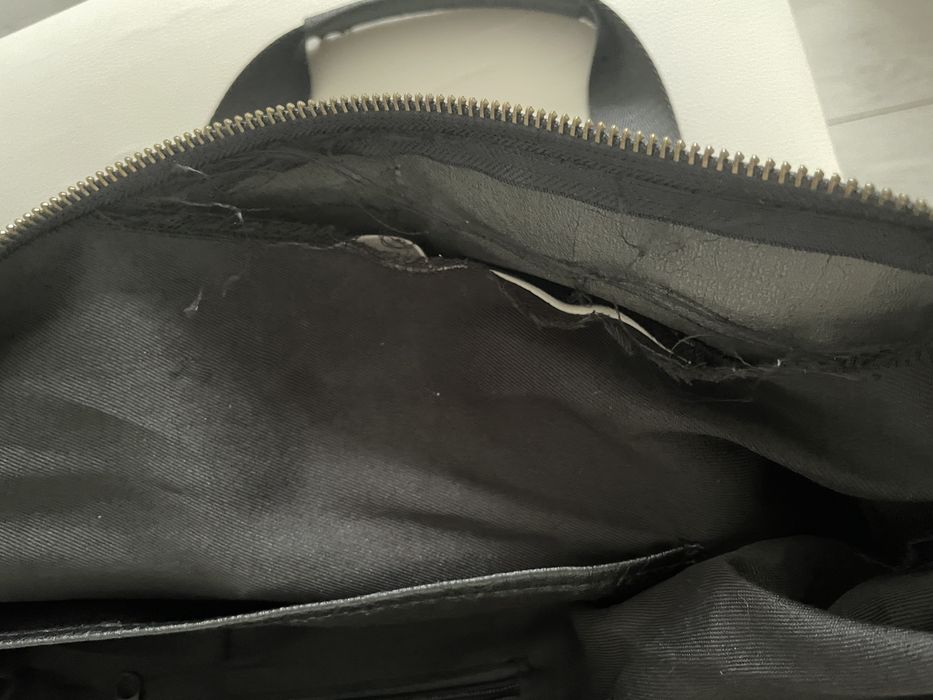 Дорожня сумка чорна, велика, з плечовим ременем