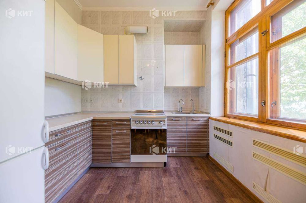 3к.80м2 Центр Держпром (м. Научная, пр. Независимости) 124980