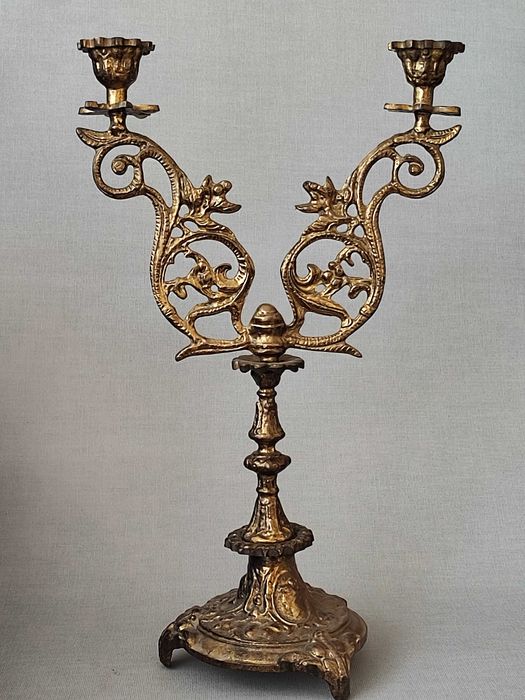 świecznik z mosiądzu