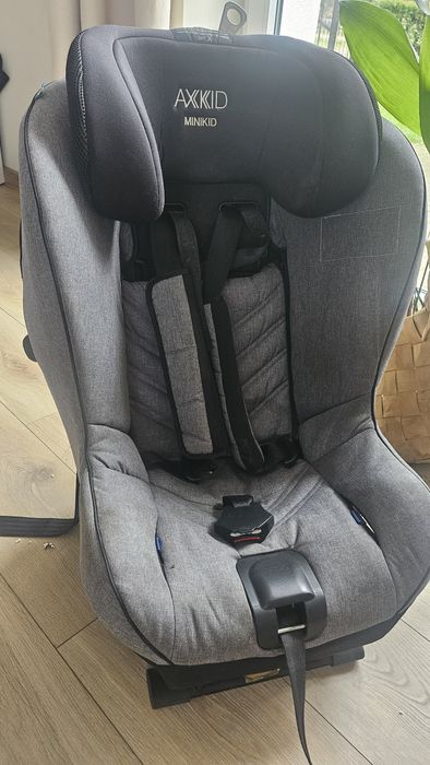 Fotelik AXKID Minikid