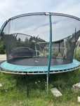Sprzedam dużą trampolinę ogrodową.