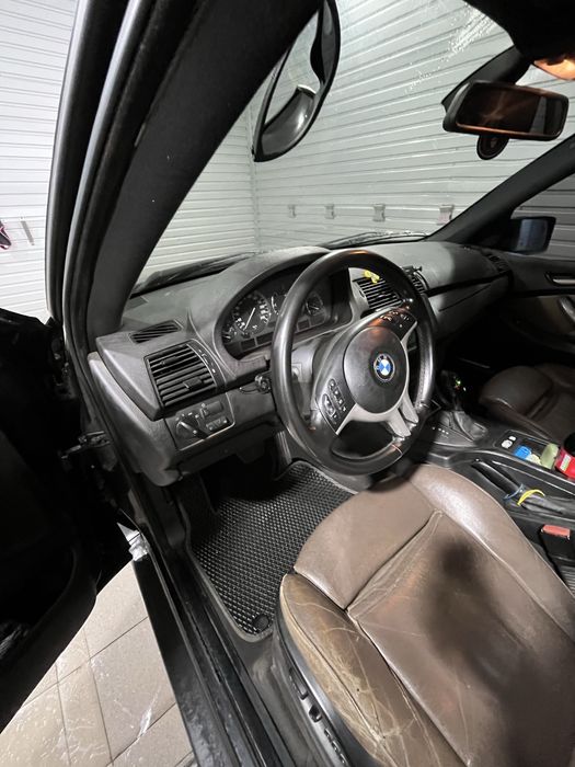 Продаю х5 в дуже хорошому стані